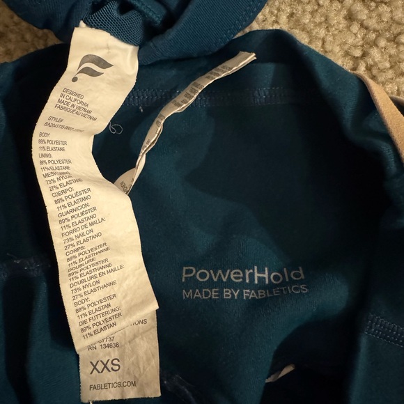 Fabletics Matching Set - Picture 3 of 3